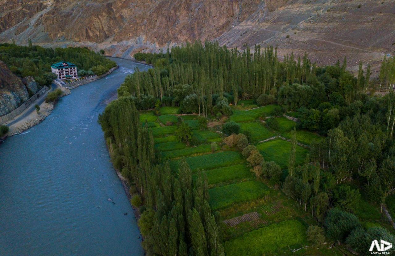 Hotel Chhutuk Heights Kargil Luaran gambar